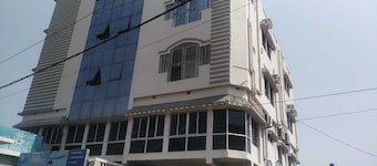 Hotel Oasis Palace