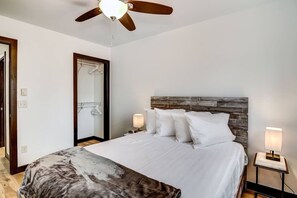 2 bedrooms, iron/ironing board, WiFi, bed sheets