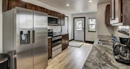 Franklin House. Minutes from Downtown Eau Claire