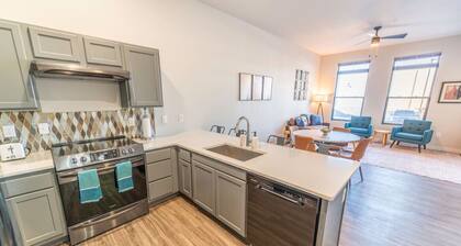 1br Apartment/Downtown/UWEC/Hospital/Clinic