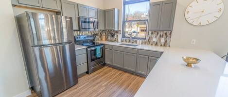 Fridge, microwave, oven, stovetop