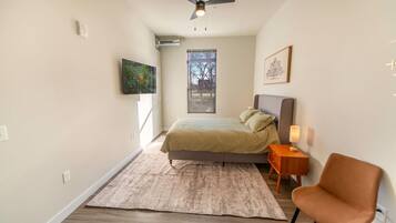 2 bedrooms, WiFi, bed sheets