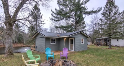 Lake Holcombe Waterfront Escape