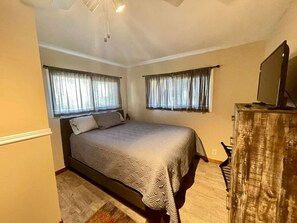 3 makuuhuonetta, vauvan matkasänky, Wi-Fi, vuodevaatteet
