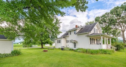 Grandma`s Place/Country Home in the City