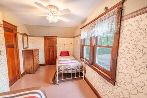 4 habitaciones, cuna de viaje, wifi y ropa de cama 