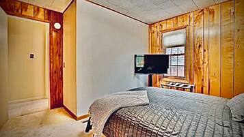 3 habitaciones, tabla de planchar con plancha, wifi y ropa de cama