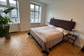 3 sovrum, strykjärn/strykbräda, wi-fi och sängkläder