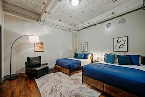 1 habitación, escritorio, wifi gratis y ropa de cama