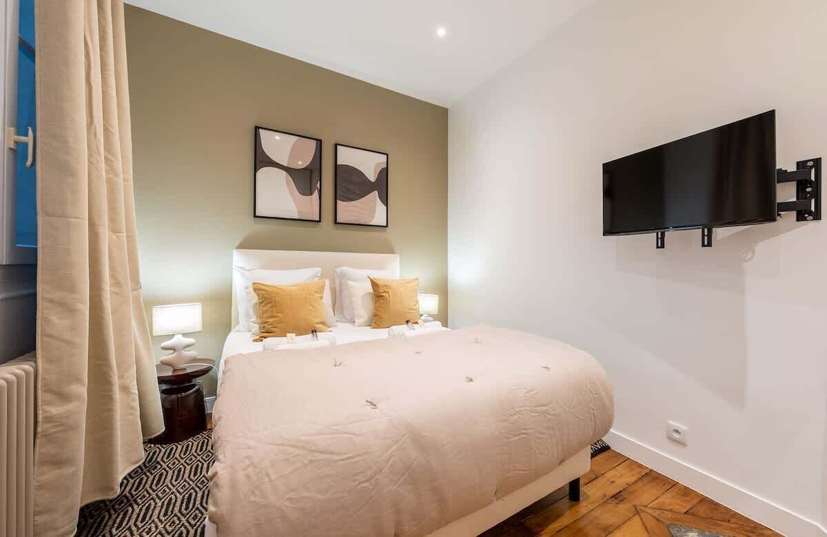3 chambres, fer et planche à repasser, lit parapluie, Wi-Fi gratuit