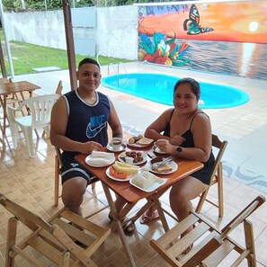 Free daily buffet breakfast  - Pousada Sossego Ronaldo e Clarinha  (Santarem)