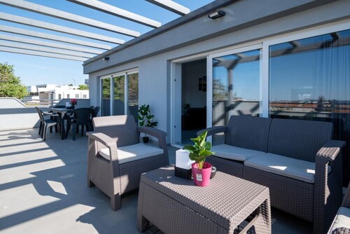 Panoramic View Apartment ILM