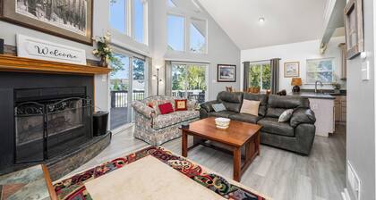 The Cove Two Offers nice Views Of the Elk River un the Upper Chesapeake Bay