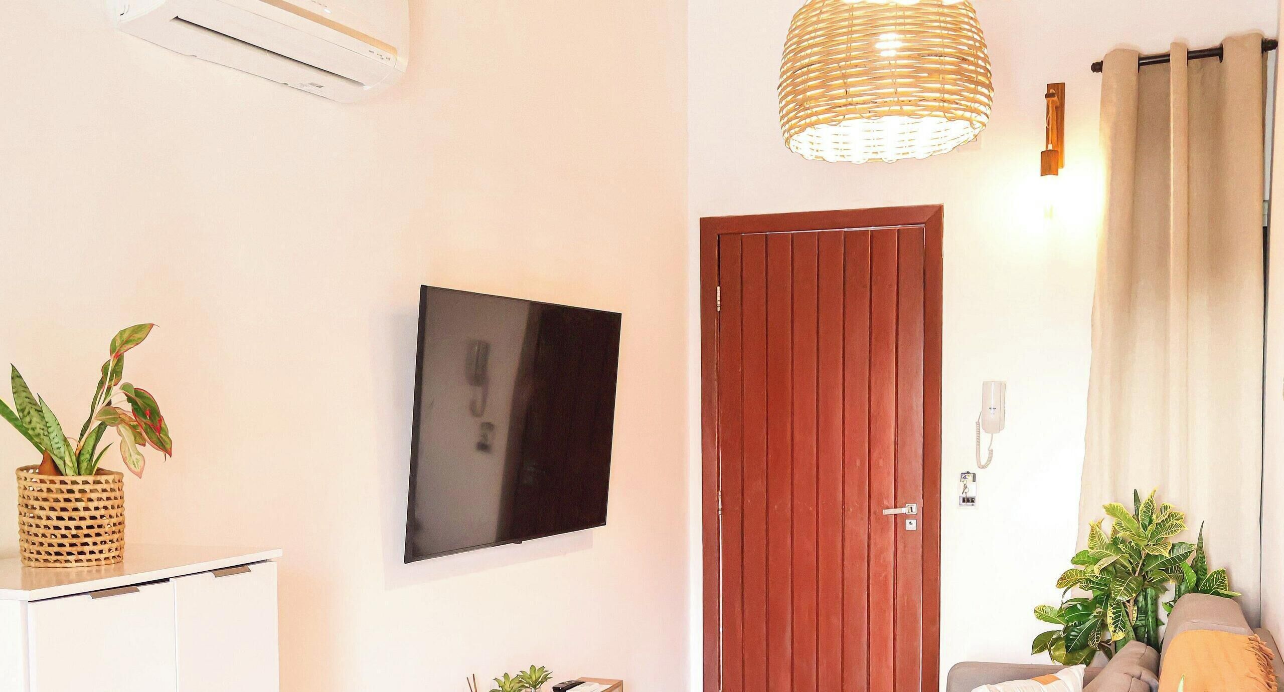 Suite | Living area | Flat-screen TV