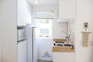 Basic Suite | Private kitchen | Toaster