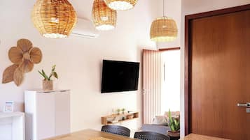 Suite | Dining