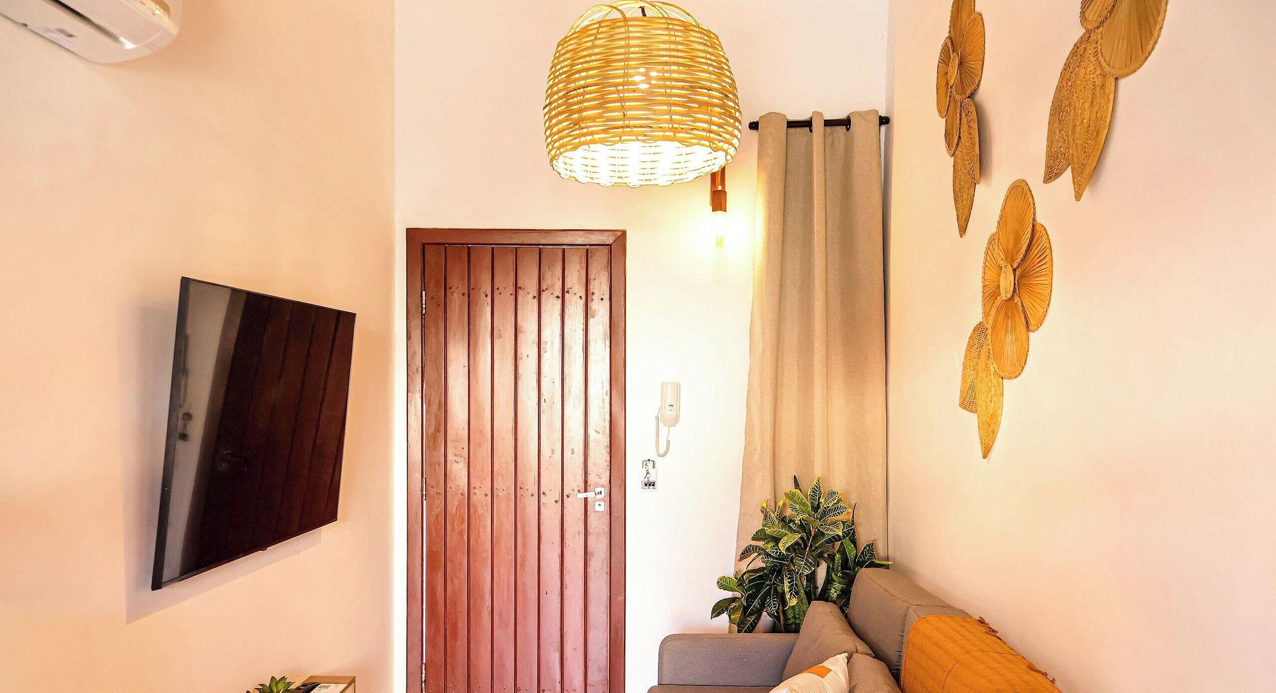 Suite | Living area | Flat-screen TV