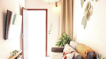 Suite | Living area | Flat-screen TV