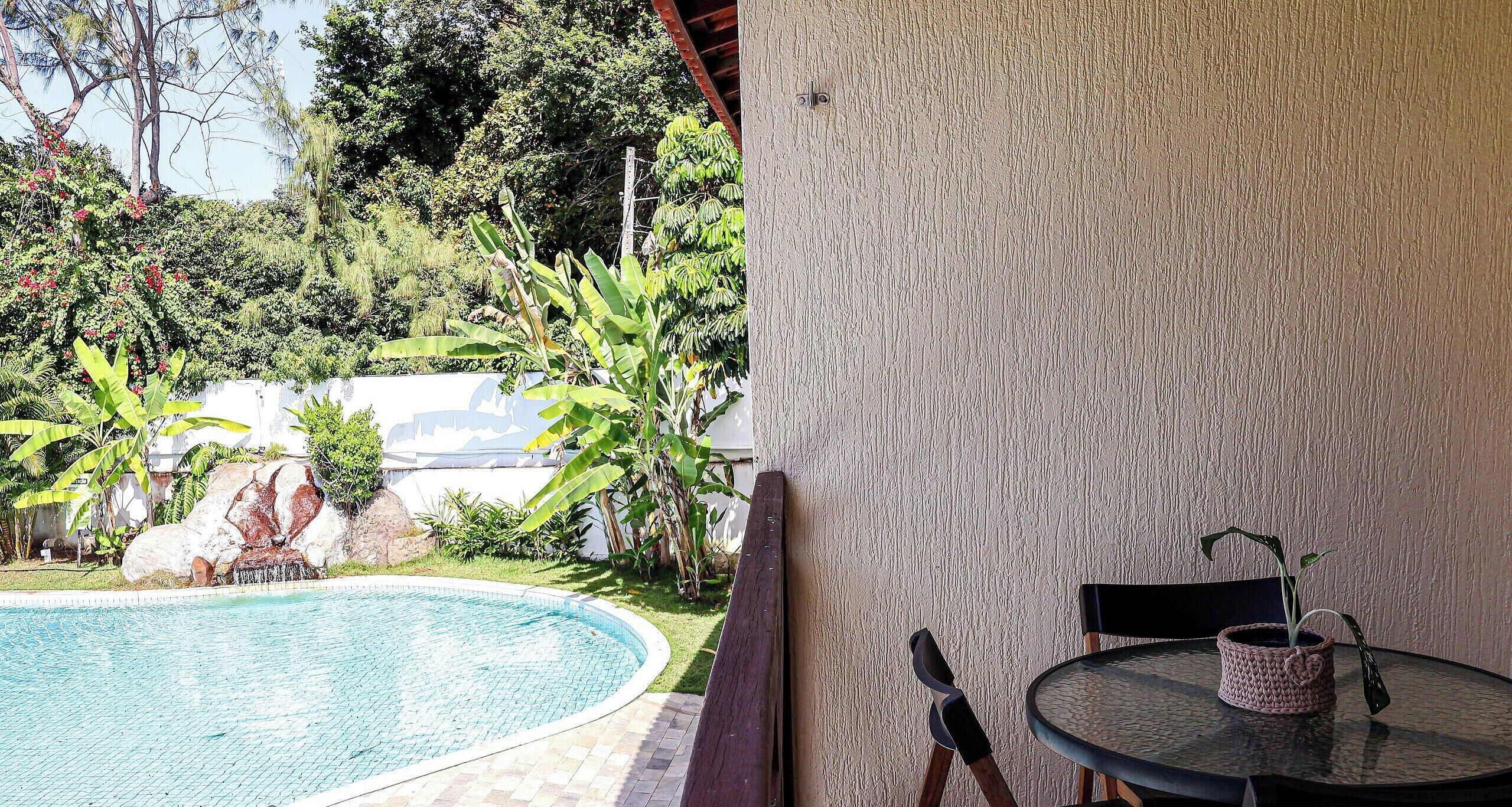 Suite | Pool | 2 outdoor pools
