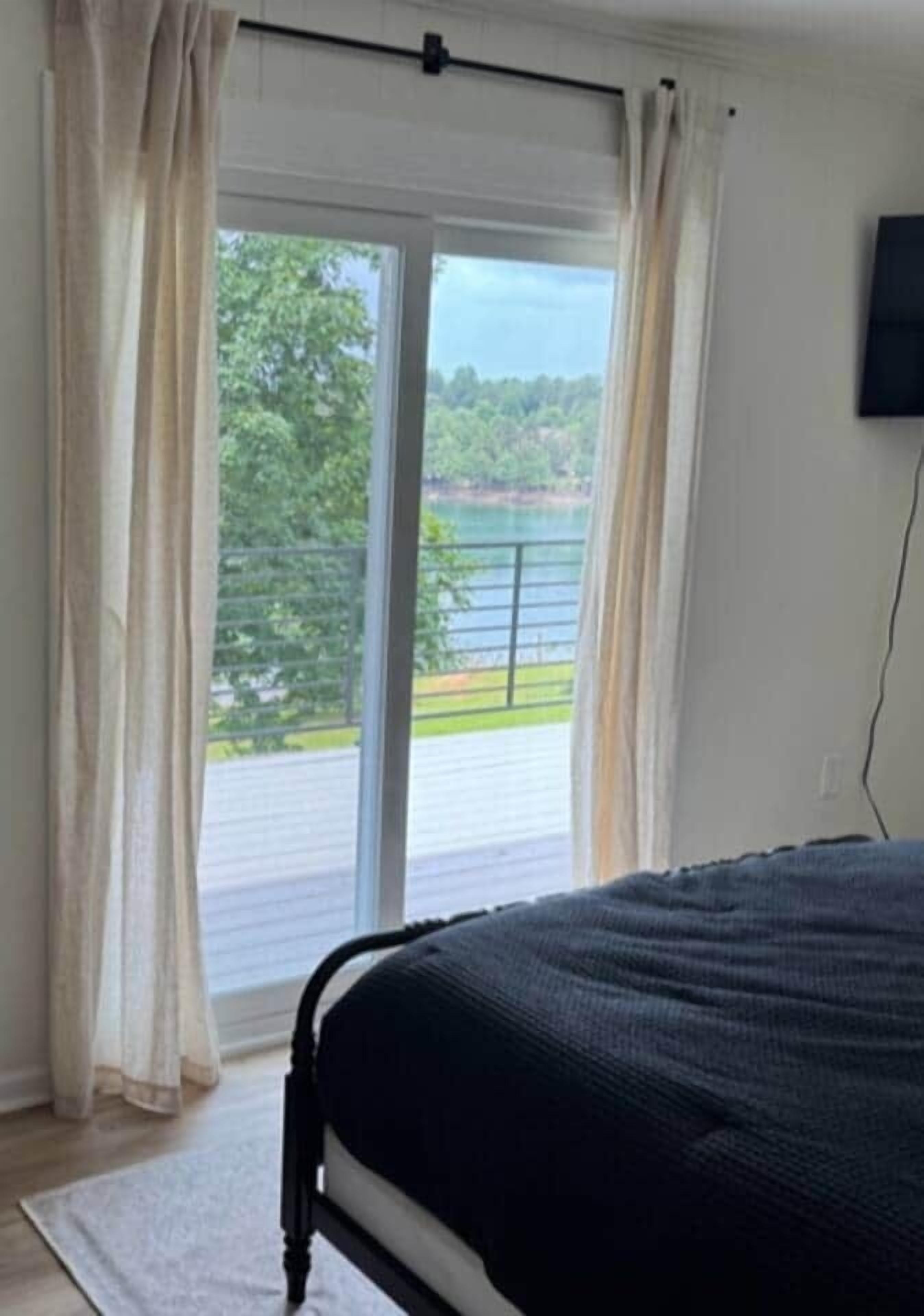 4 Schlafzimmer, Schreibtisch, Bügeleisen/Bügelbrett, WLAN