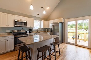 Fridge, microwave, oven, stovetop - Outer Banks Golf Cottage (Powells Point)