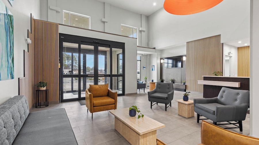 Studio 6 Richmond Airport