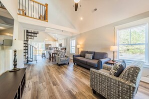 TV - Outer Banks Waterpark StaynPlay! (Powells Point)