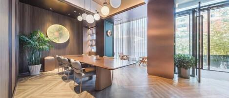 Meeting facility