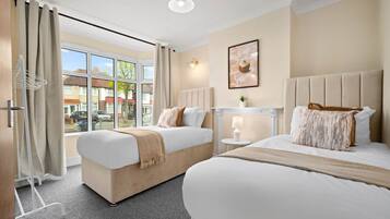 4 bedrooms, iron/ironing board, travel cot, free WiFi