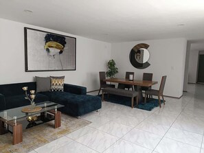 Televisie en een kantoor