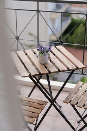 Deluxe Apartment, City View | Terrace/patio