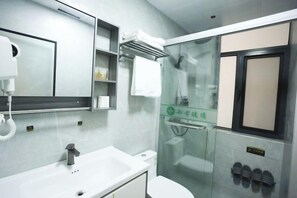 Bathroom - Shanghai Xinnuo Hotel (Shanghai)