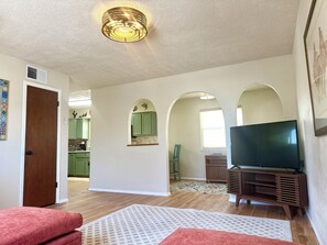 Interior - Beautiful 3 bedroom 2 bathroom house. (Corrales)