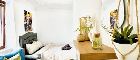 Chambre de base | Fer et planche Ă repasser