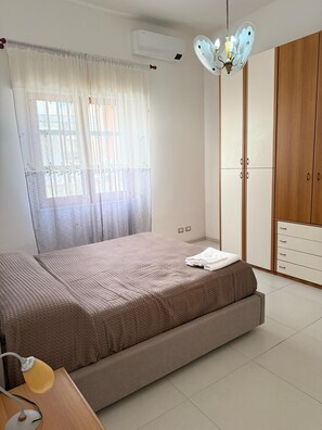 3 bedrooms, iron/ironing board, WiFi, bed sheets - Haska home (Sampieri)