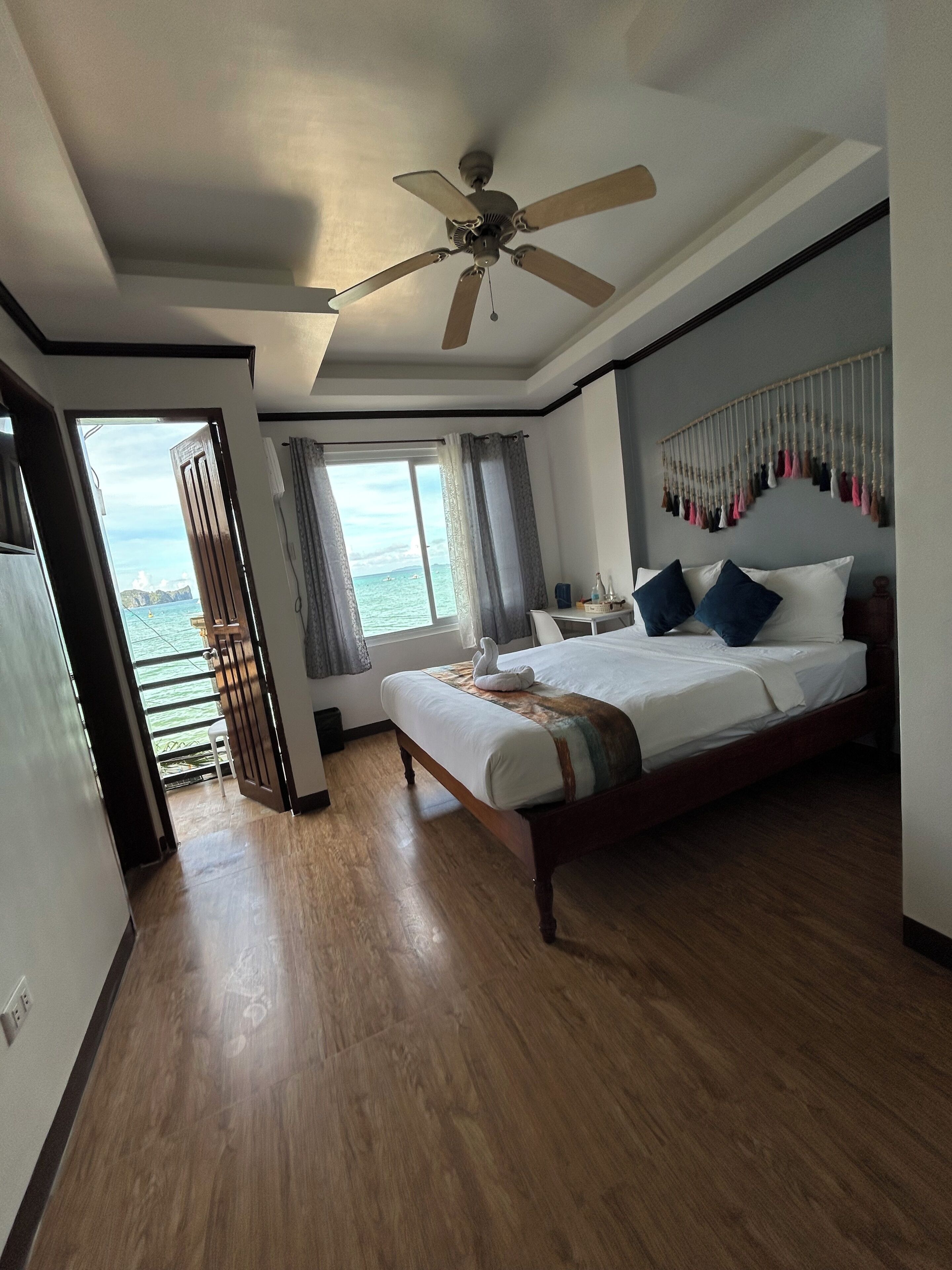 Deluxe Double Room, Balcony, Sea View | Soundproofing, free WiFi