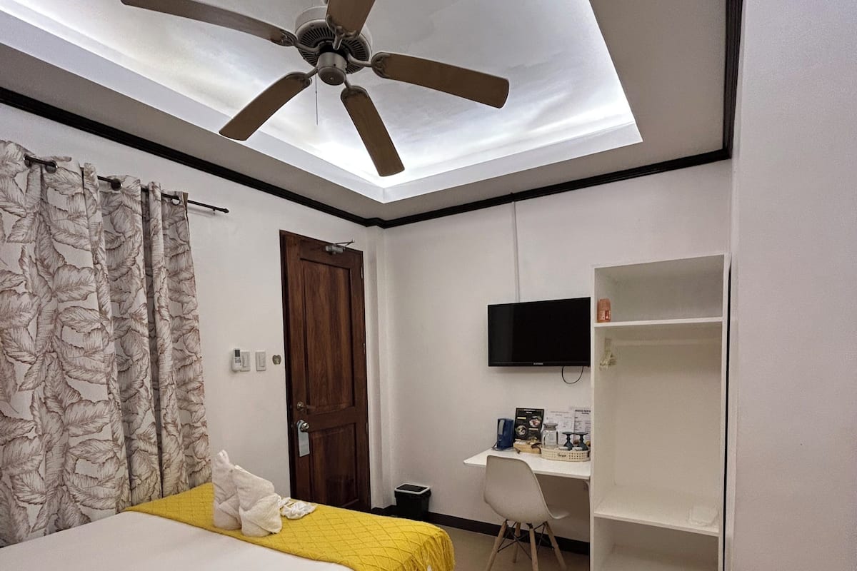 Chambre Standard double | SystĂšme dâinsonorisation, accĂšs au Wi-Fi (inclus)