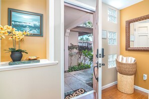 Property entrance - Lux Retreat 3BR (Waikoloa)