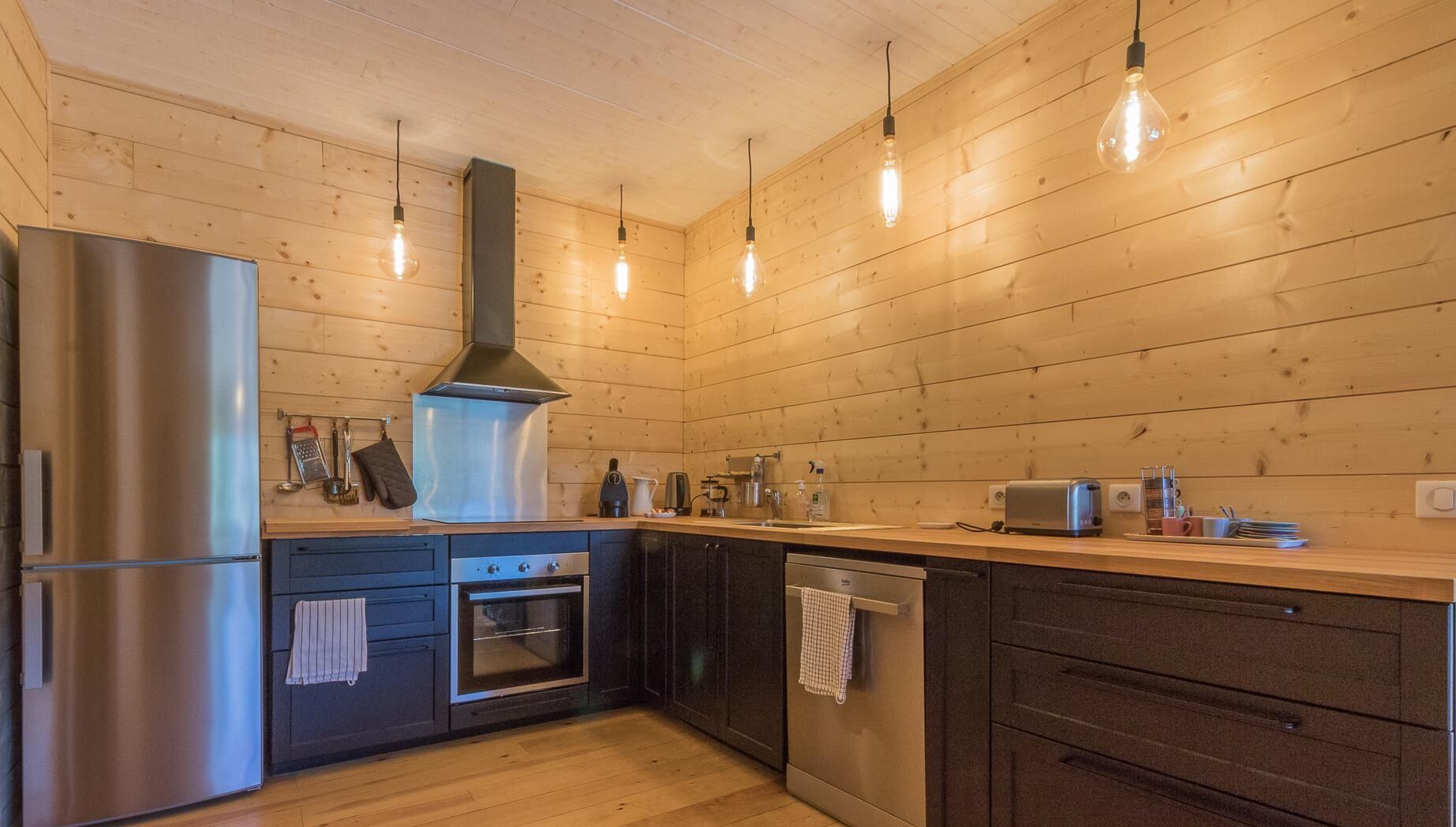 Fridge, microwave, dishwasher, high chair