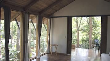 1 bedroom, minibar, free WiFi, bed sheets