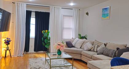 Entire spacious Luxury Condo - 10mins walk to JSQ Path