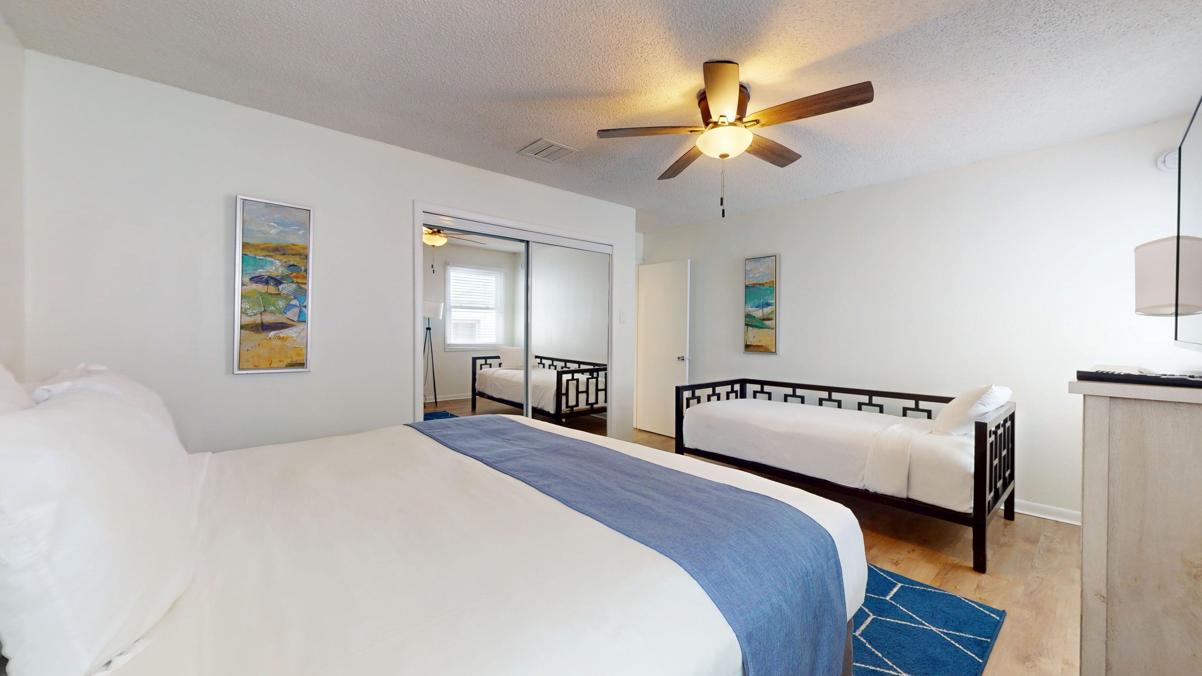3 bedrooms, iron/ironing board, WiFi, bed sheets