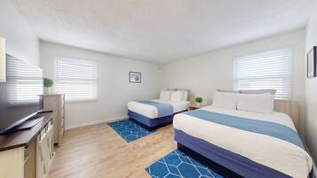 2 bedrooms, iron/ironing board, bed sheets