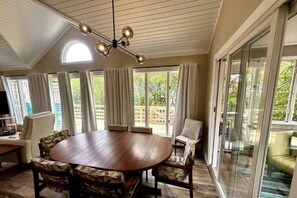 Interior - Beach Therapy! on OBX (Kitty Hawk)