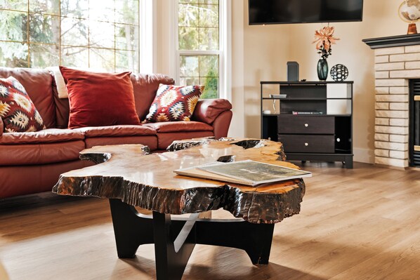 Smart TV, table football