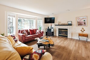 Smart TV, table football