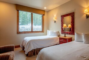 6 bedrooms, in-room safe, desk, iron/ironing board
