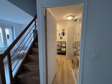 Interior. Charming 9-bedroom house with AC and WiFi in marvelous Récourt
