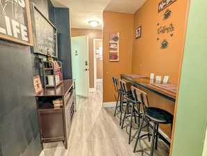Interior detail - FIFA Ready 3BR · 3 Kings · DTWN ATL · MBS 10 Min (Atlanta)