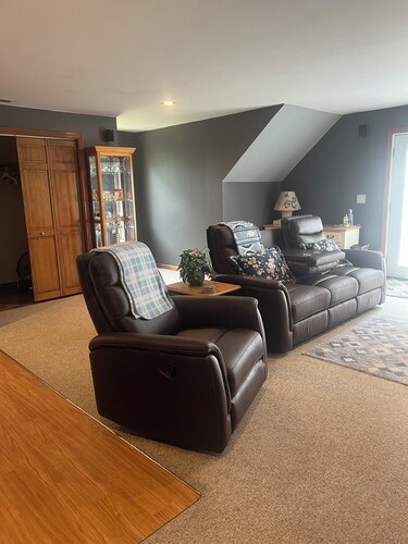 Spacious studio with AC and WiFi in charming Durham